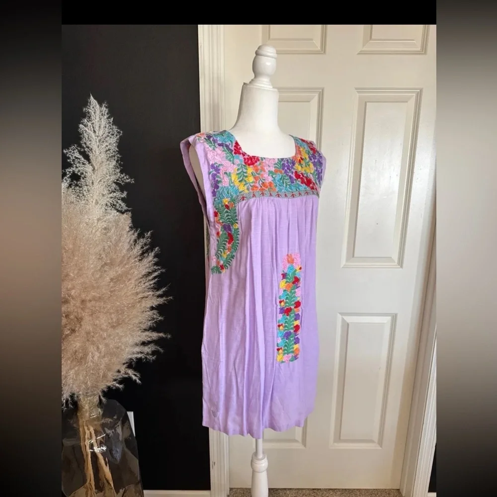 J. MARIE Embroidered Lilac Nicole Mini Dress
Size Small - Picture 6 of 12